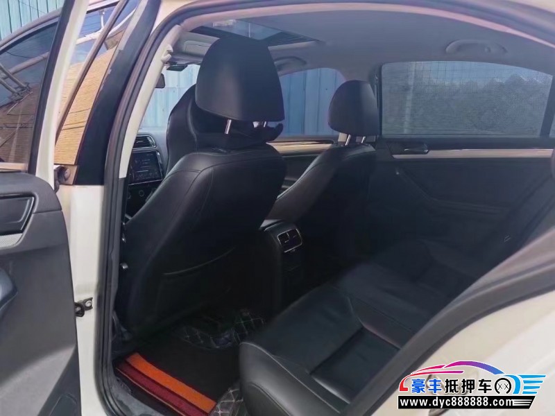 16年大众速腾轿车抵押车出售