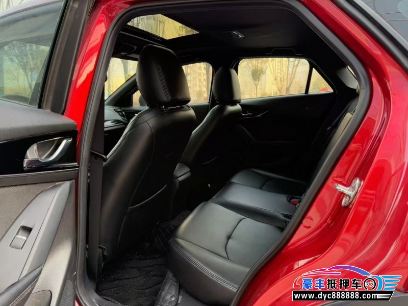 20年马自达CX-4轿车抵押车出售