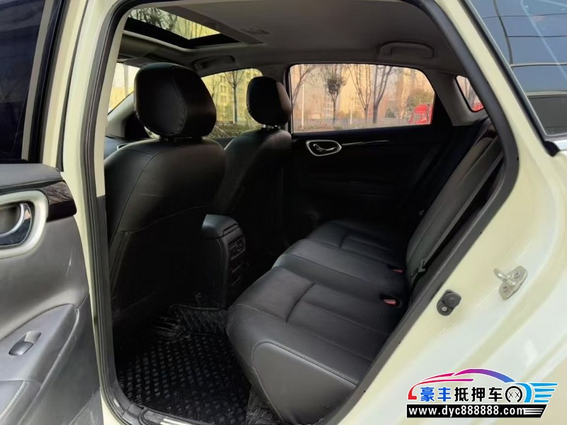 22年日产轩逸轿车抵押车出售