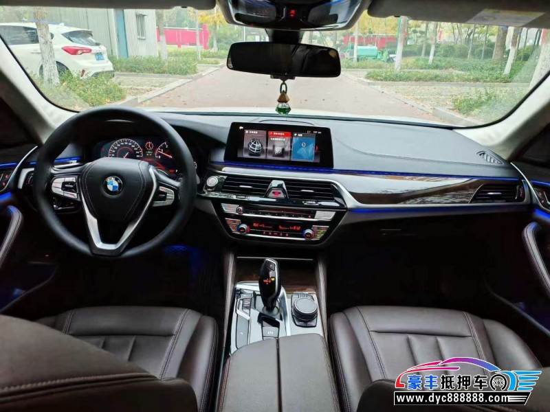 19年宝马5系轿车抵押车出售