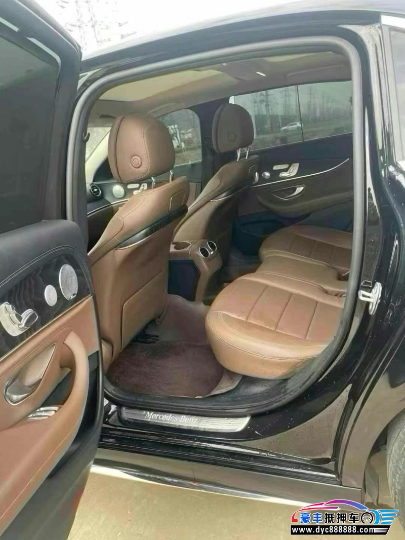 20年奔驰E轿车抵押车出售