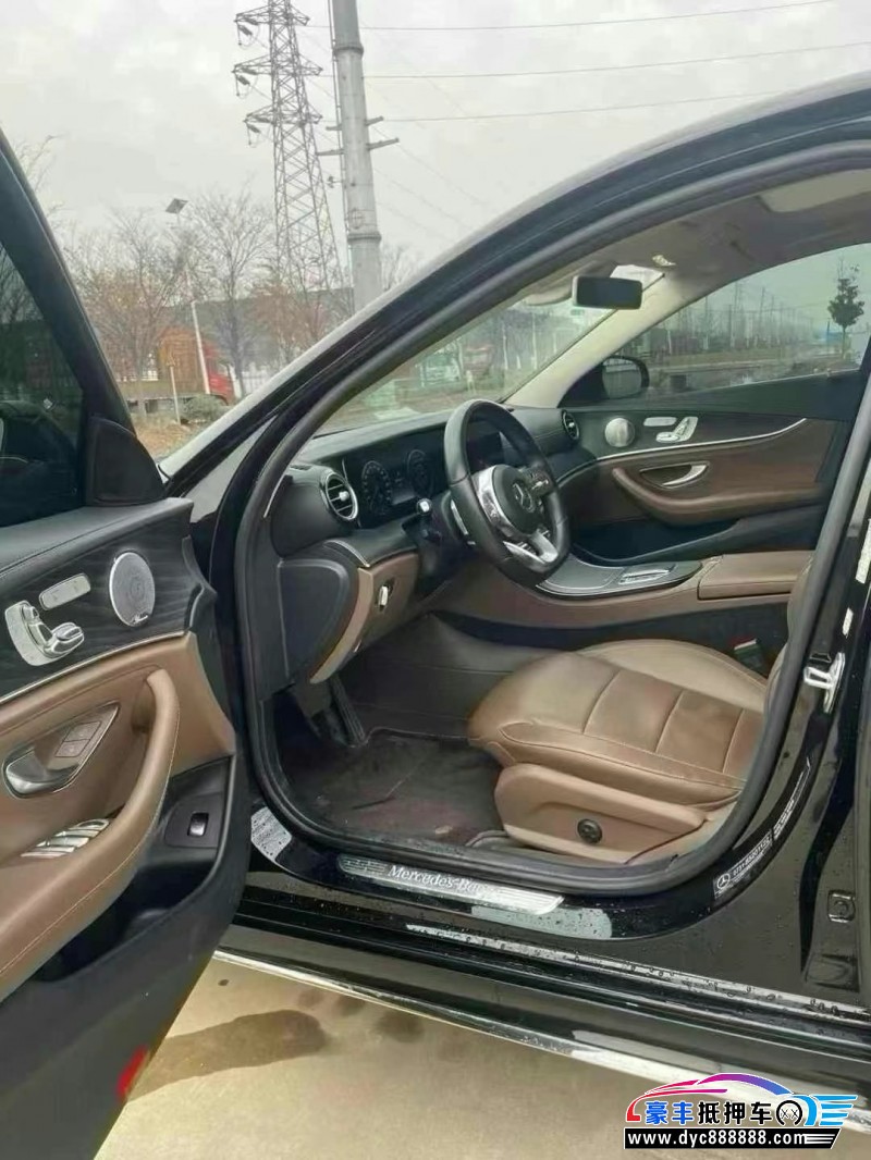 20年奔驰E轿车抵押车出售