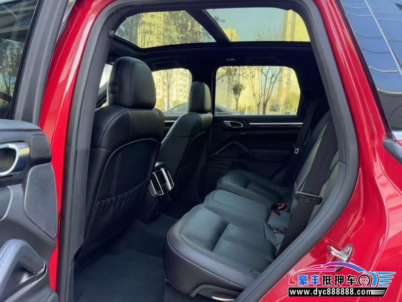 18年保时捷卡宴轿车抵押车出售