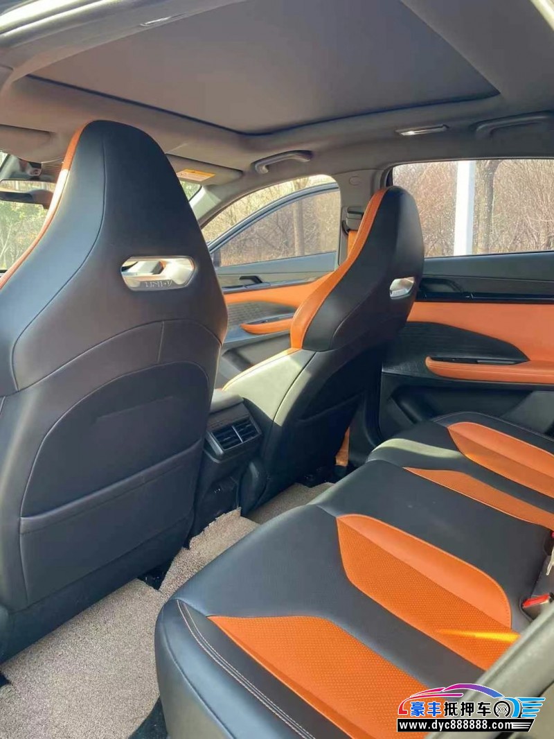 23年长安长安UNI轿车抵押车出售