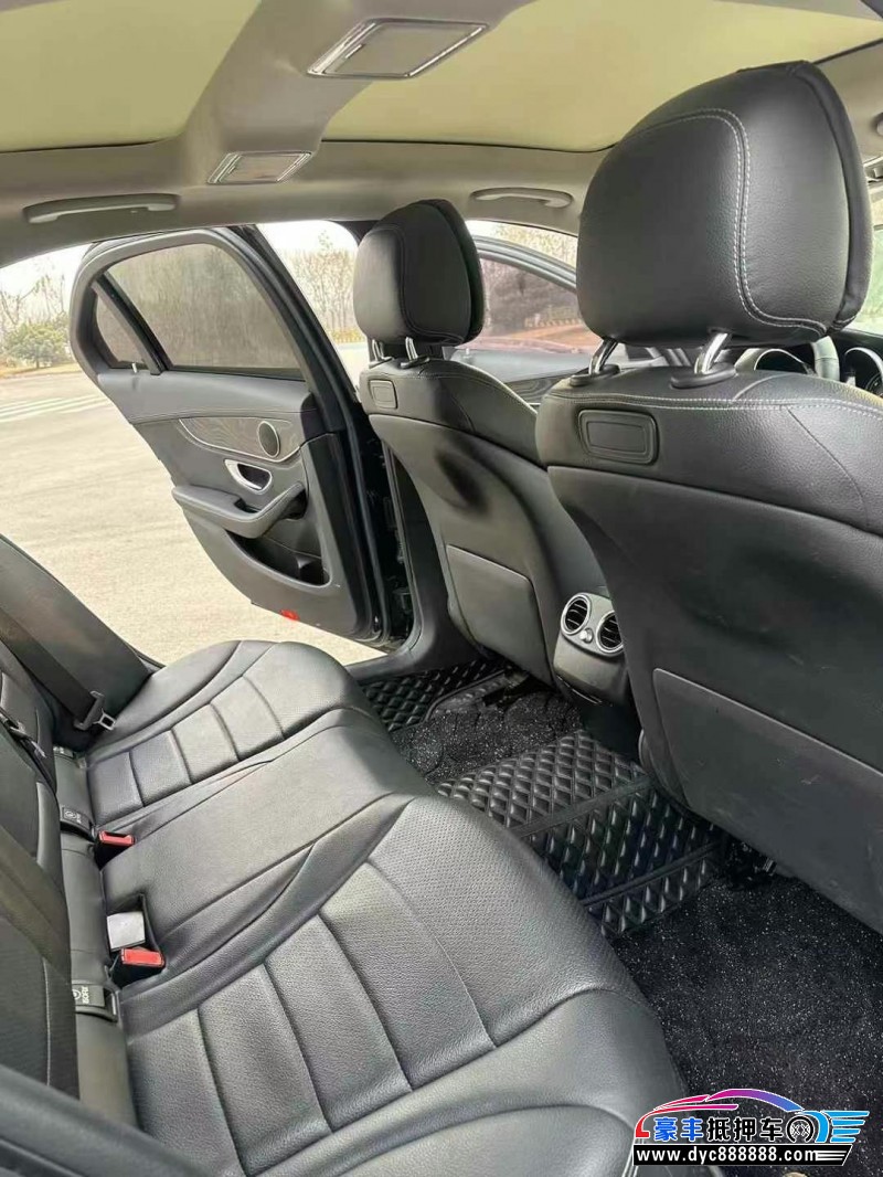 15年奔驰C轿车抵押车出售