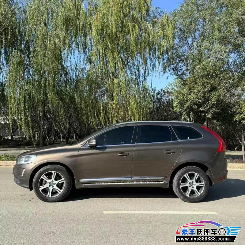 13年沃尔沃XC60轿车抵押车出售