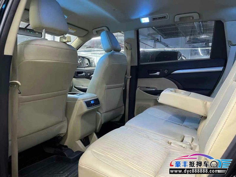 16年丰田汉兰达轿车抵押车出售