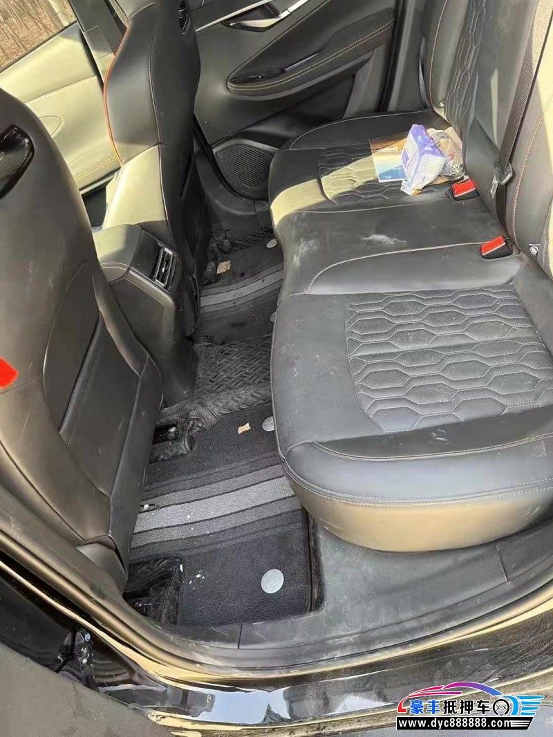 22年长安长安UNI轿车抵押车出售