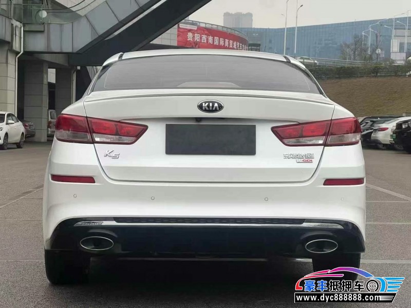 20年起亚K5轿车抵押车出售