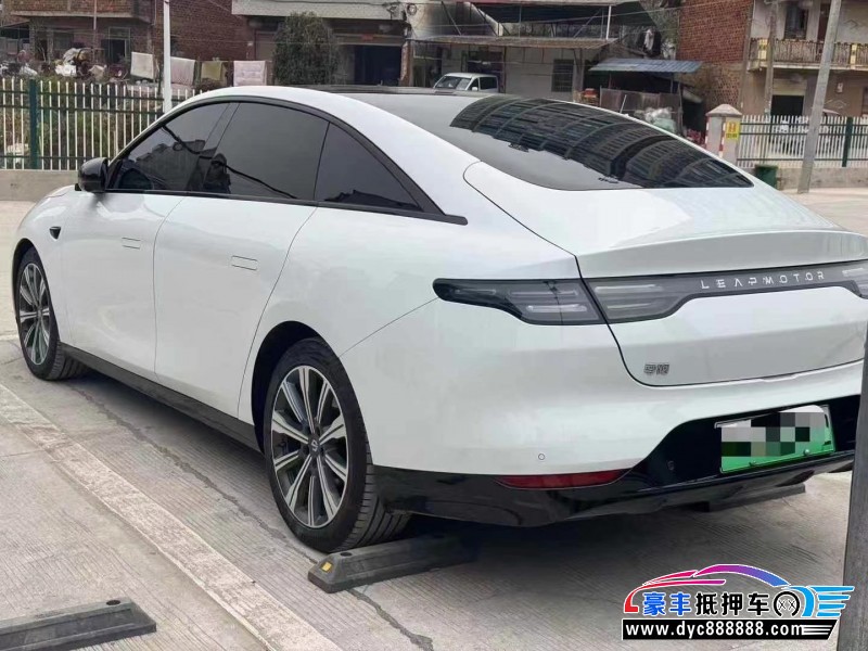 23年零跑c01轿车抵押车出售