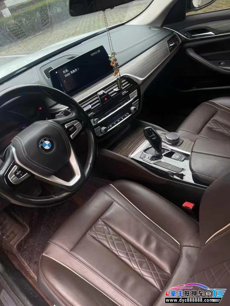 19年宝马5系轿车抵押车出售