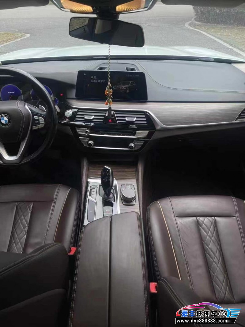 19年宝马5系轿车抵押车出售