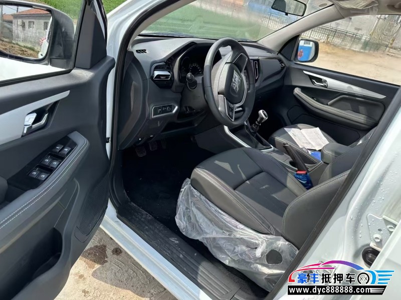 24年五十铃瑞迈轿车抵押车出售