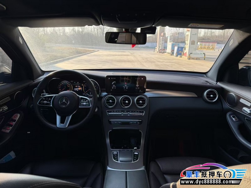 21年奔驰GLC轿车抵押车出售