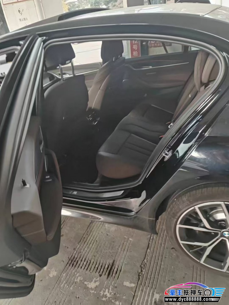 24年宝马5系轿车抵押车出售