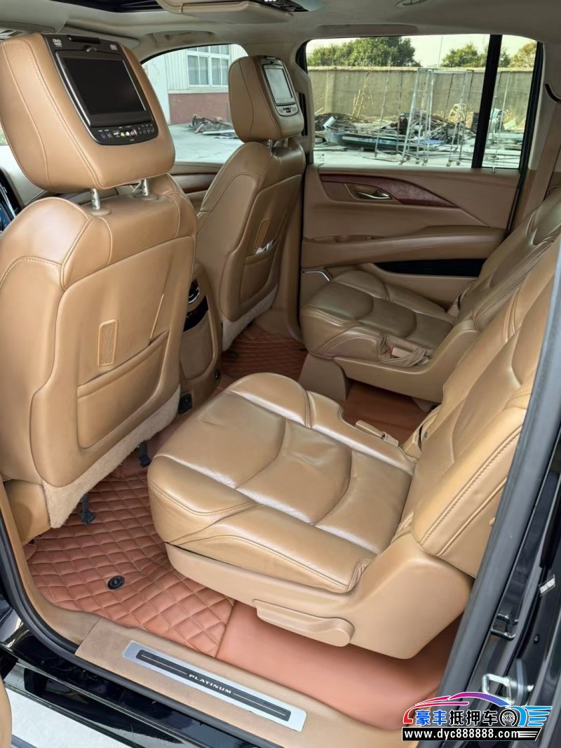 16年凯迪拉克凯雷德轿车抵押车出售