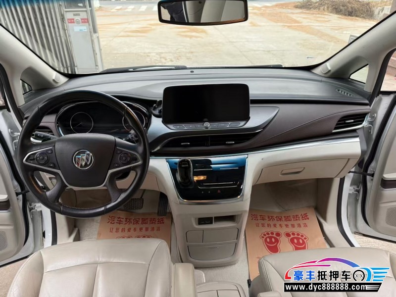 20年别克GL8轿车抵押车出售