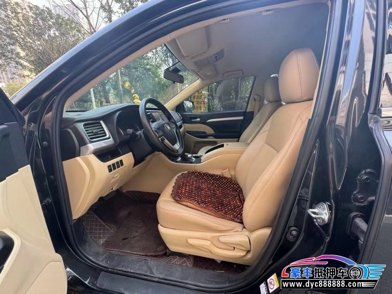 21年丰田汉兰达轿车抵押车出售