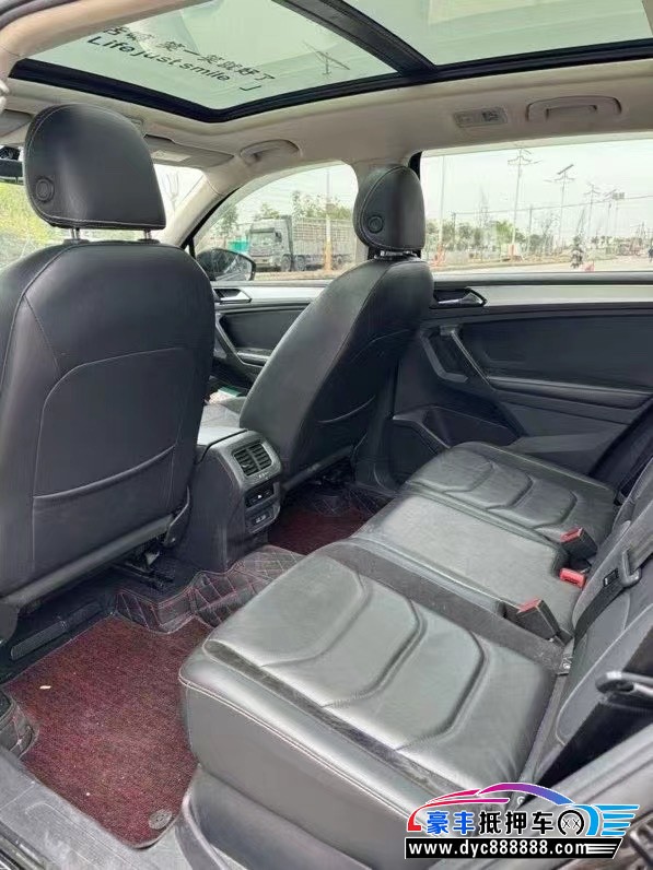 17年大众途观轿车抵押车出售