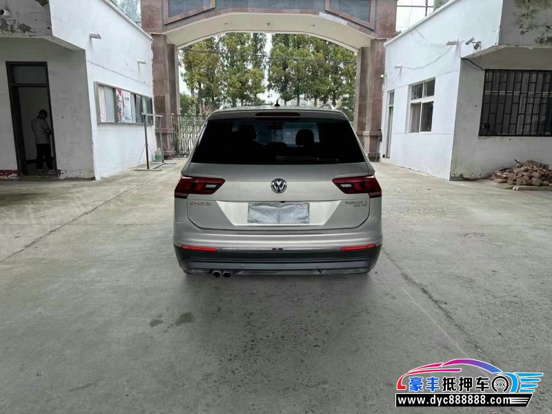 17年大众途观L轿车抵押车出售