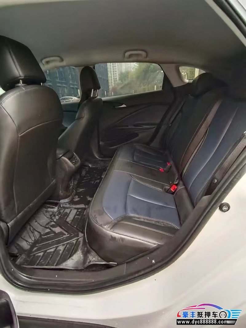 23年别克微蓝轿车抵押车出售