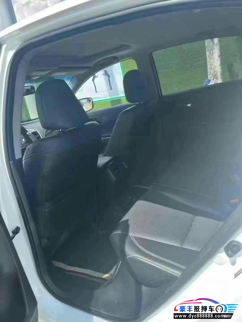 17年本田雅阁轿车抵押车出售