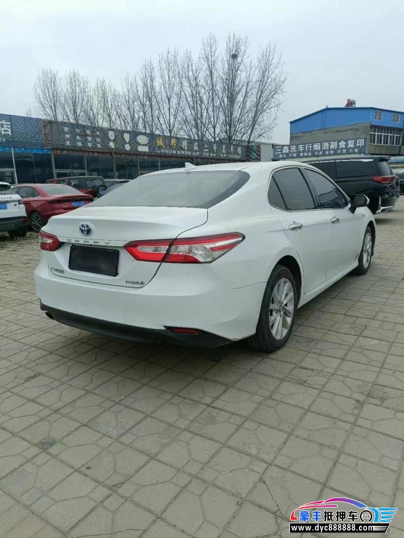 22年丰田凯美瑞轿车抵押车出售