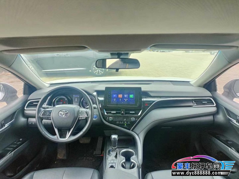 22年丰田凯美瑞轿车抵押车出售