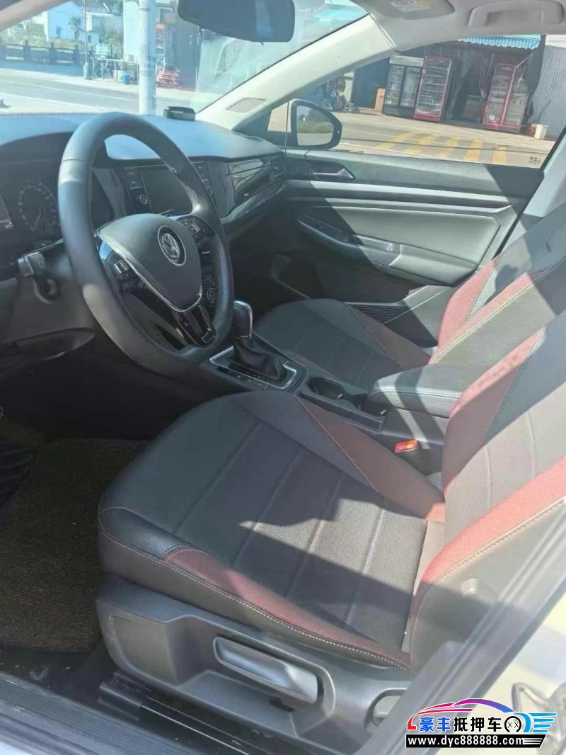 20年大众宝来轿车抵押车出售