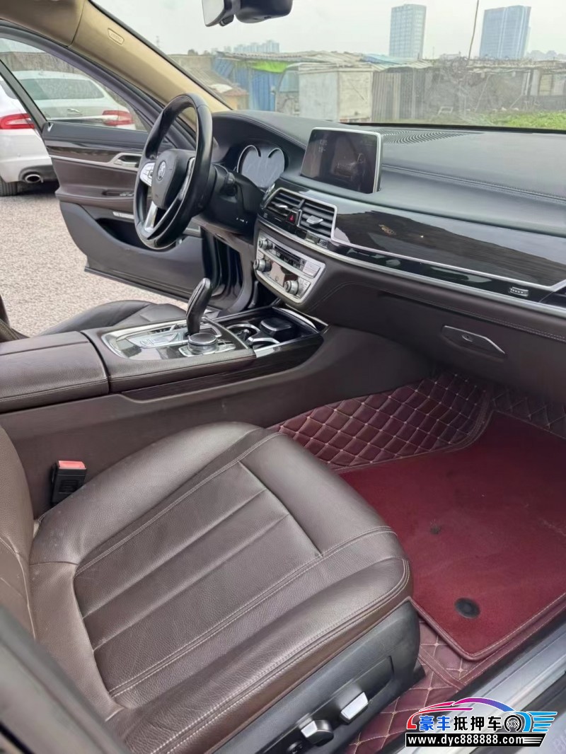 17年宝马7系轿车抵押车出售