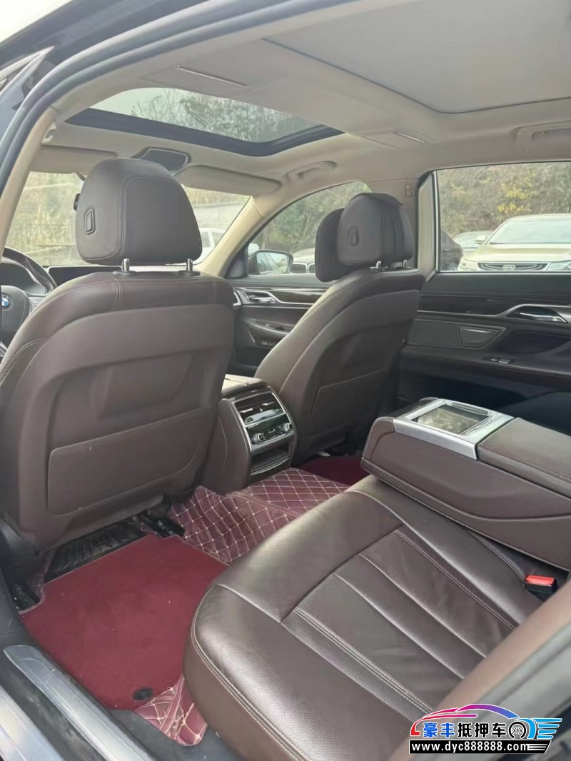 17年宝马7系轿车抵押车出售