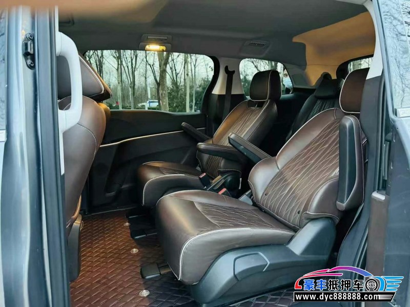 22年别克GL8轿车抵押车出售