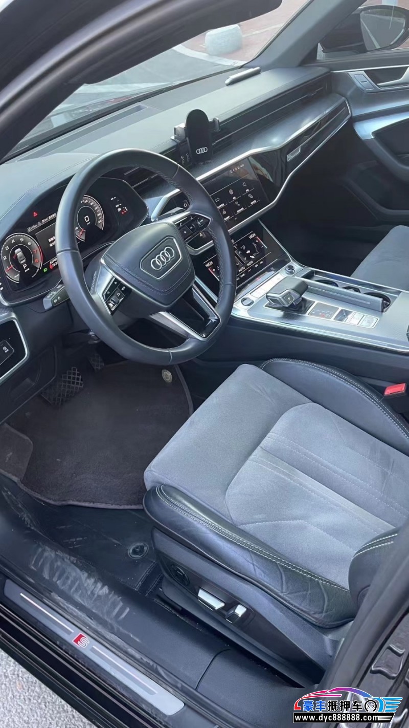 22年奥迪A6轿车抵押车出售