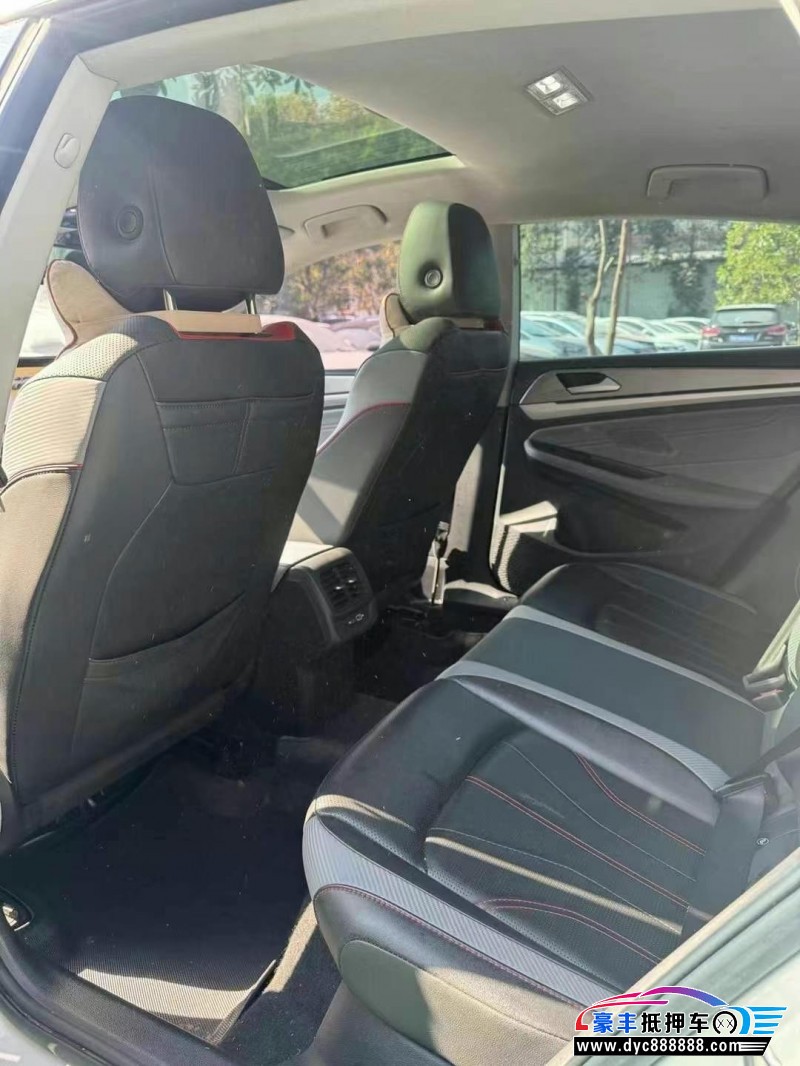 22年大众凌渡轿车抵押车出售