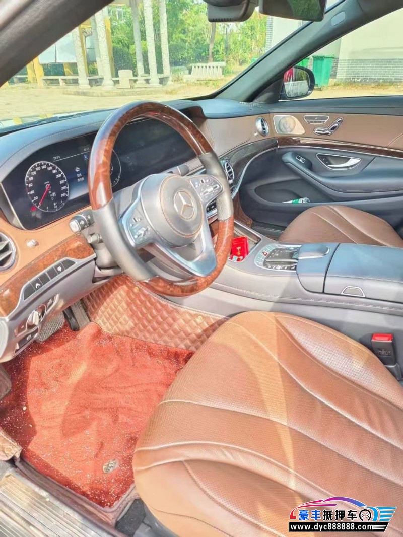 20年奔驰S轿车抵押车出售