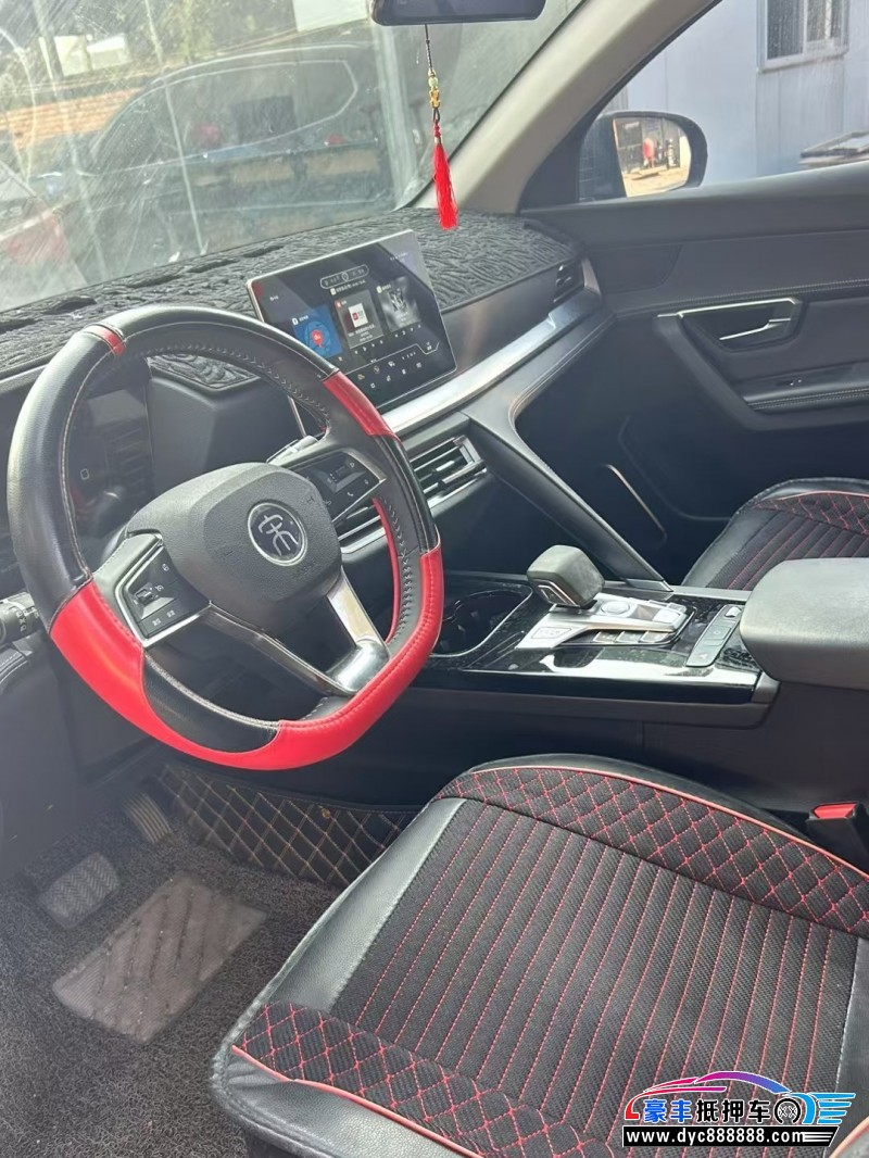 20年比亚迪宋轿车抵押车出售