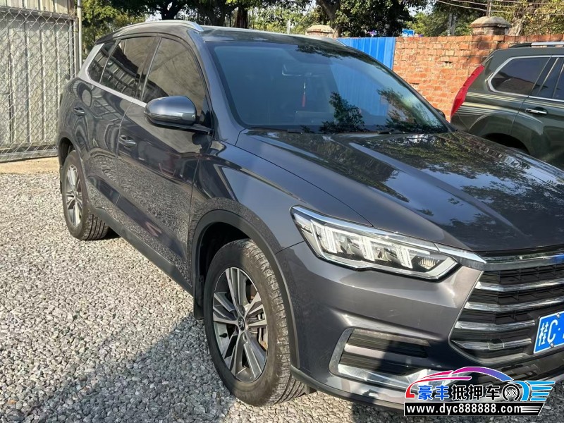 20年比亚迪宋轿车抵押车出售