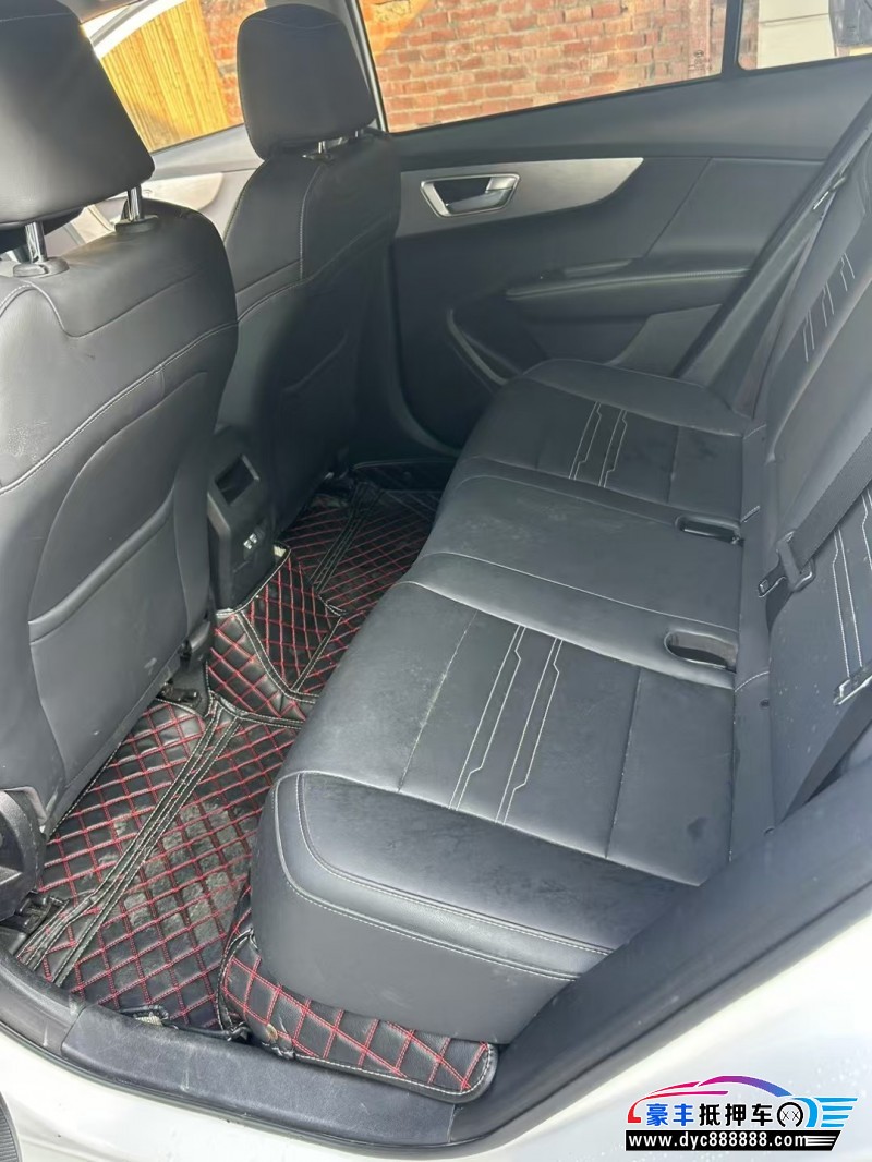 23年比亚迪秦轿车抵押车出售