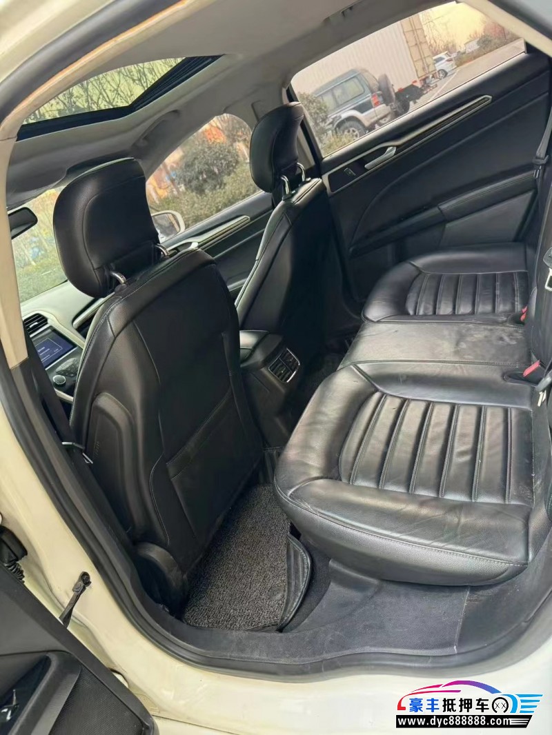 15年福特蒙迪欧轿车抵押车出售