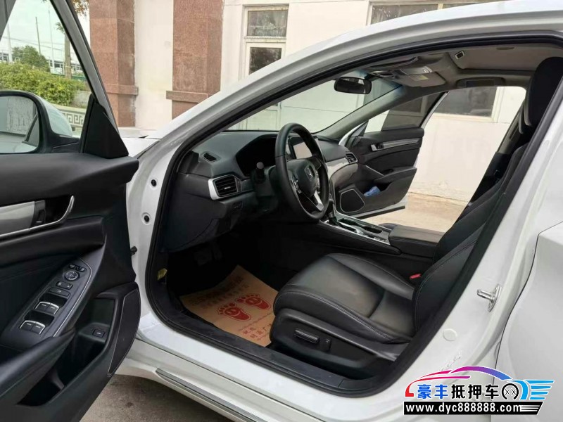 22年本田雅阁轿车抵押车出售