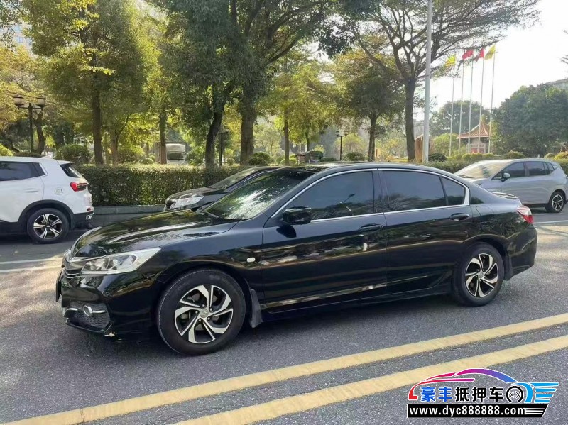 17年本田雅阁轿车抵押车出售