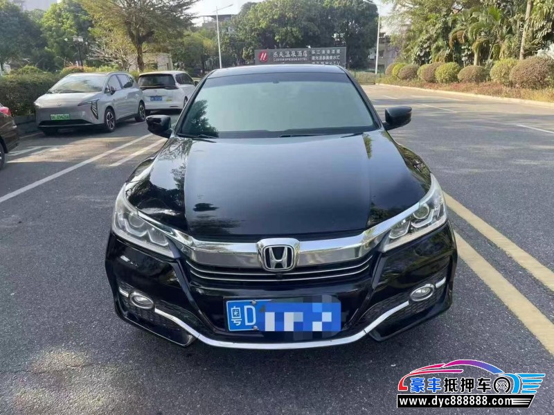 17年本田雅阁轿车抵押车出售