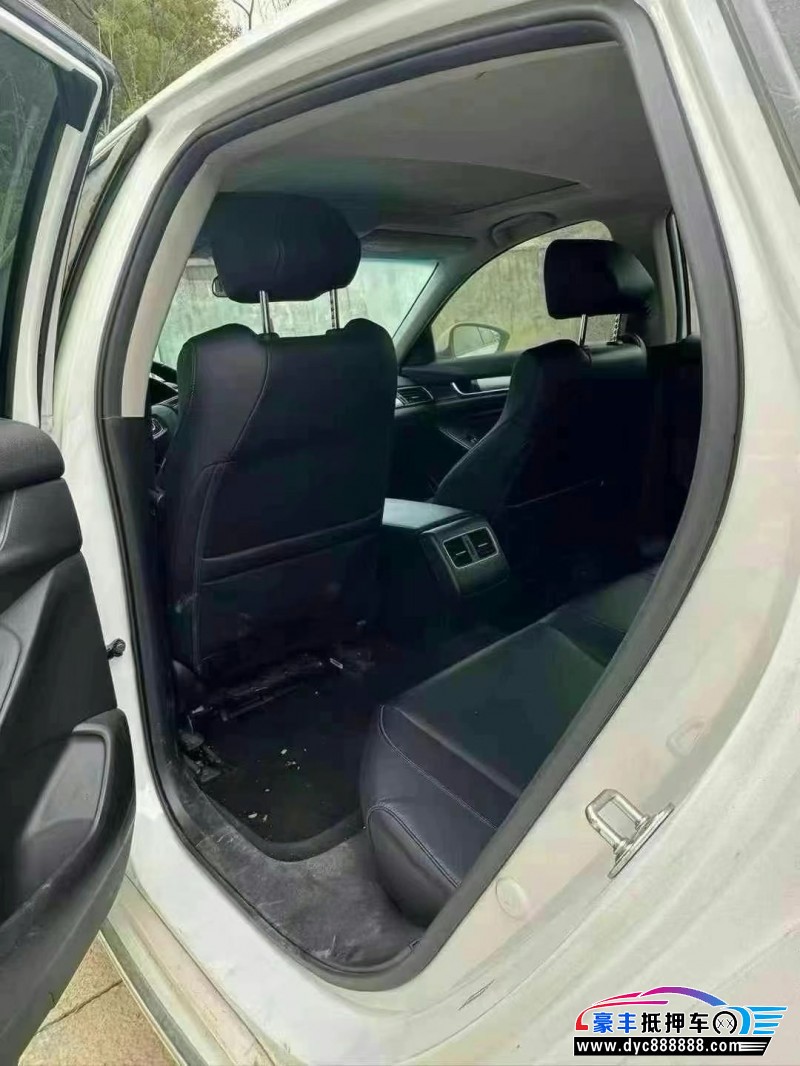 21年本田雅阁轿车抵押车出售