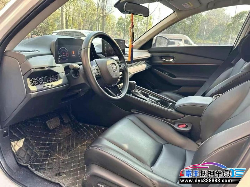 24年本田雅阁轿车抵押车出售