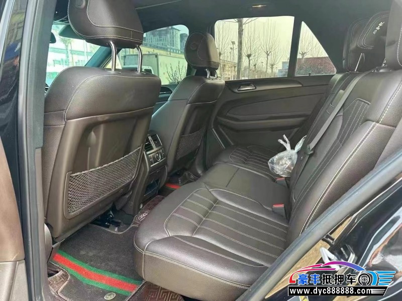 17年奔驰GLE轿车抵押车出售