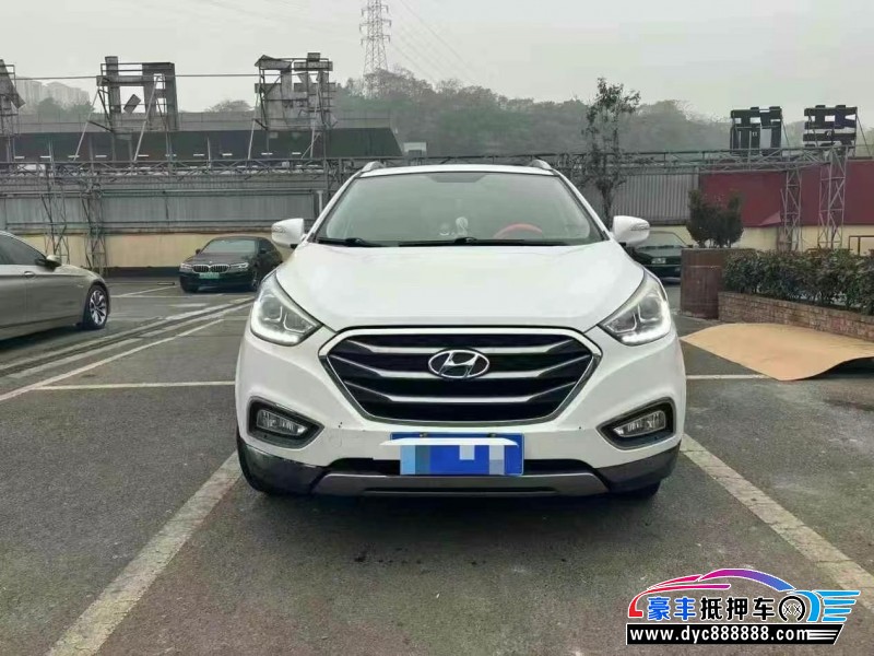 16年现代ix35轿车抵押车出售