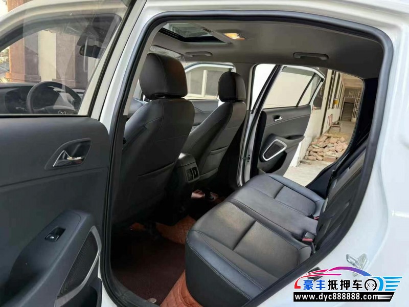 19年现代ix35轿车抵押车出售