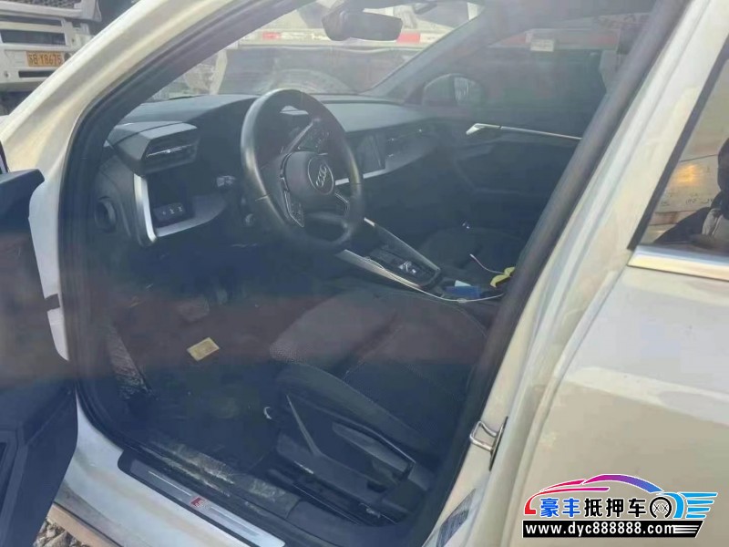 22年奥迪A3轿车抵押车出售