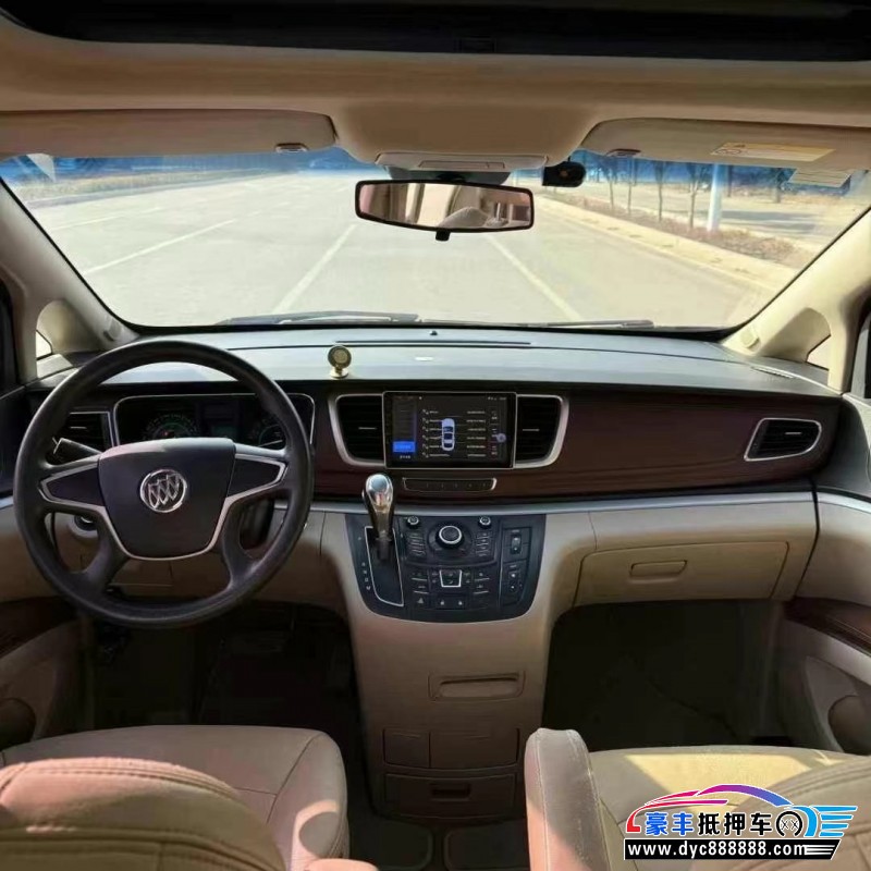 16年别克GL8轿车抵押车出售