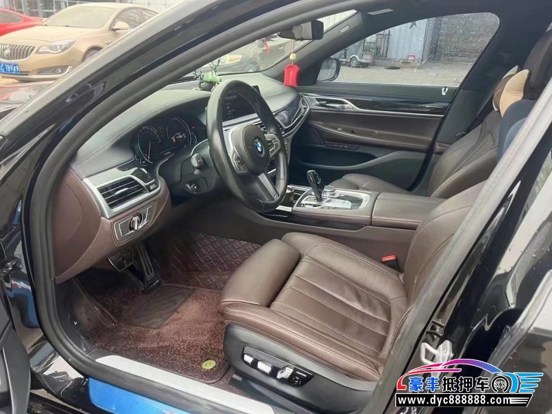 19年宝马7系轿车抵押车出售